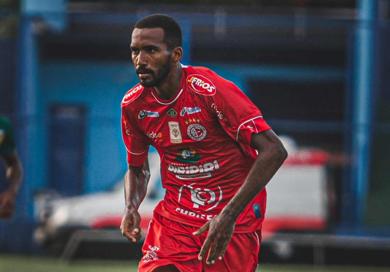 Autor de golaço na Copa do Nordeste, lateral do 4 de Julho-PI desperta interesse de clubes da Série C