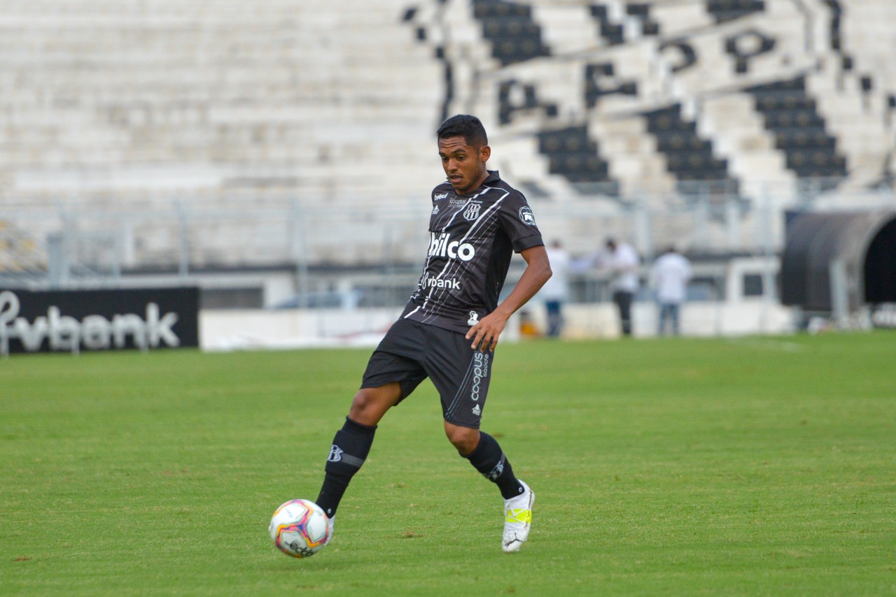 Após vitória contra o São Caetano, Dawhan destaca entrega da Ponte Preta