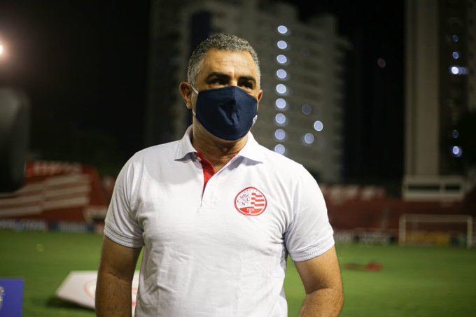 Náutico demite Marcelo Chamusca após um mês no cargo