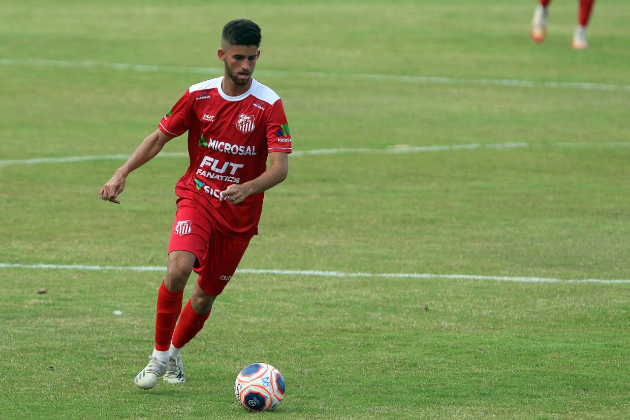 Caio Rosseto, do Capivariano, prega respeito ao “desesperado” Flamengo: “Equipe de qualidade”