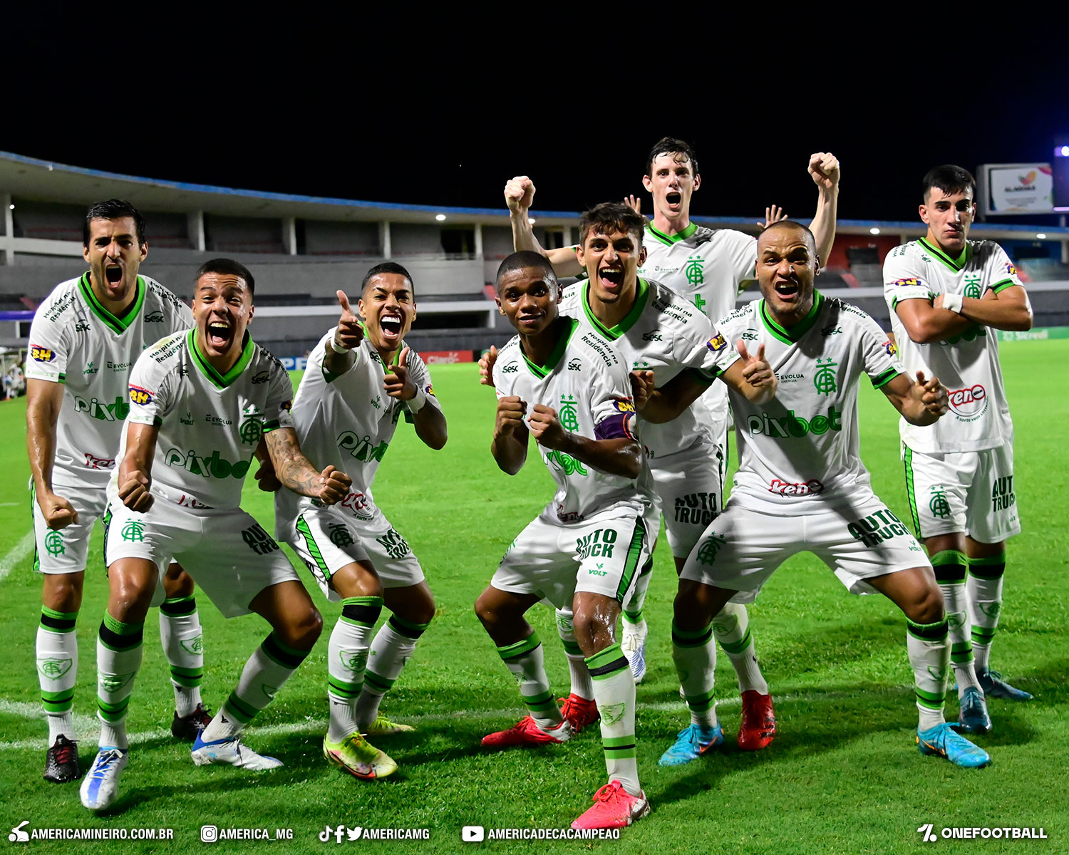 América-MG passa pelo CSA e encaminha vaga nas oitavas