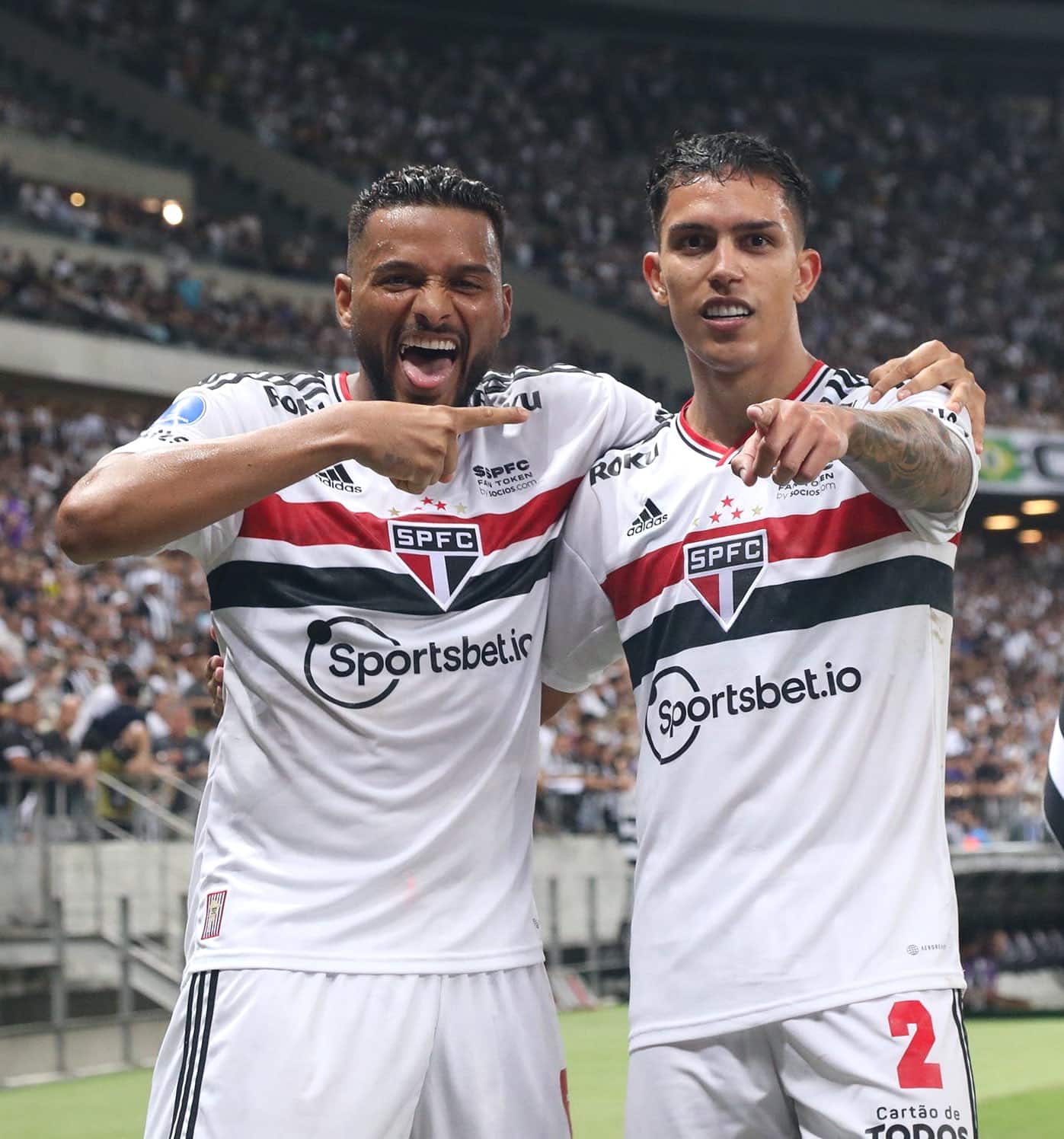 São Paulo vence Ceará nos pênaltis e volta à semifinal da Sul-Americana oito anos depois