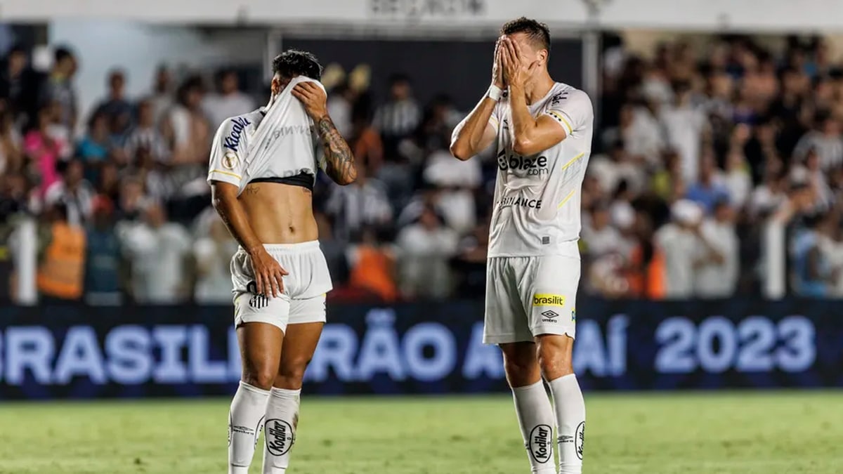 Por quantos jogos o Santos terá portões fechados na Série B?