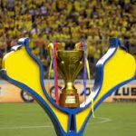 Taça do Campeonato Equatoriano, torneio que só oi possível após Juan Alfredo Wright trazer o futebol para o país.