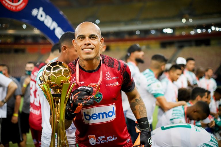 Gleibson celebra título e mira sequência na Série C do Brasileiro