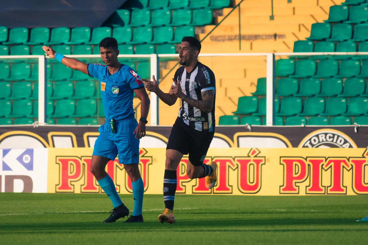 Figueirense vence, Botafogo-SP afunda Paraná, e São José e Criciúma ficam zerados