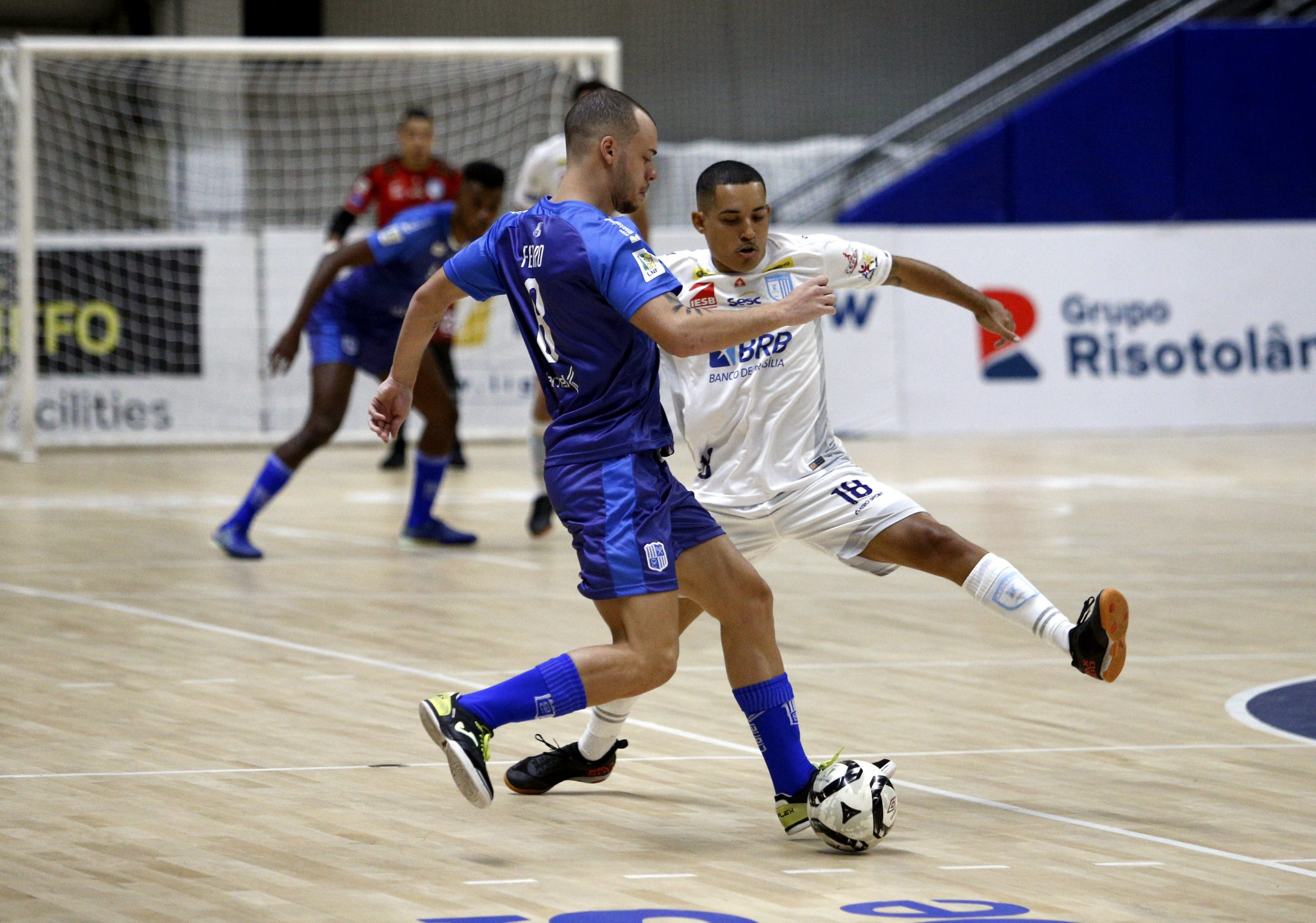 Minas domina o Brasília Futsal e conquista a primeira vitória na LNF 2021