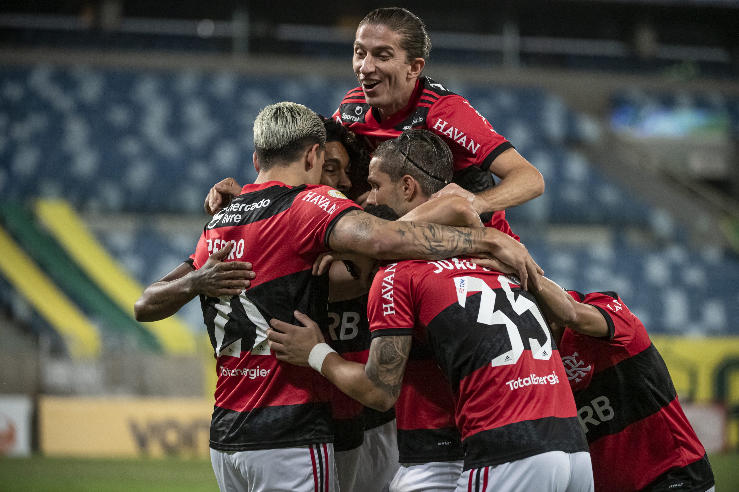 Com Gols De Pedro E Thiago Maia Flamengo Vence Cuiaba Fnv Sports Com Gols De Pedro E Thiago Maia Flamengo Vence Cuiaba Fnv Sports