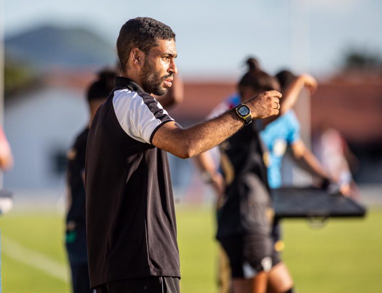 Ceará não consegue o acesso e o técnico Jorge Victor comenta situação