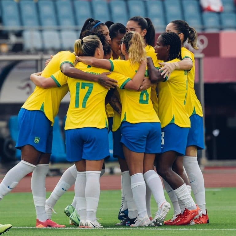 Brasil Feminino atropela China em estreia das Olimpíadas