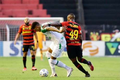 Com um jogador a menos, Sport empata com Chapecoense