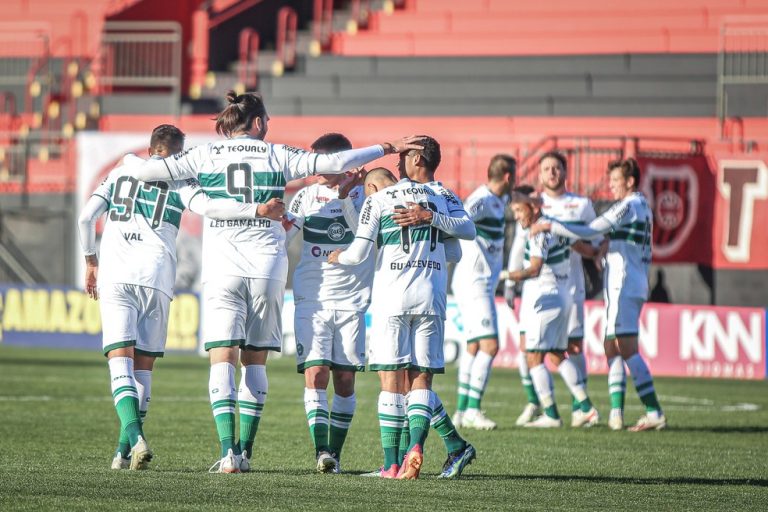 Coritiba reencontra seu caminho de glórias