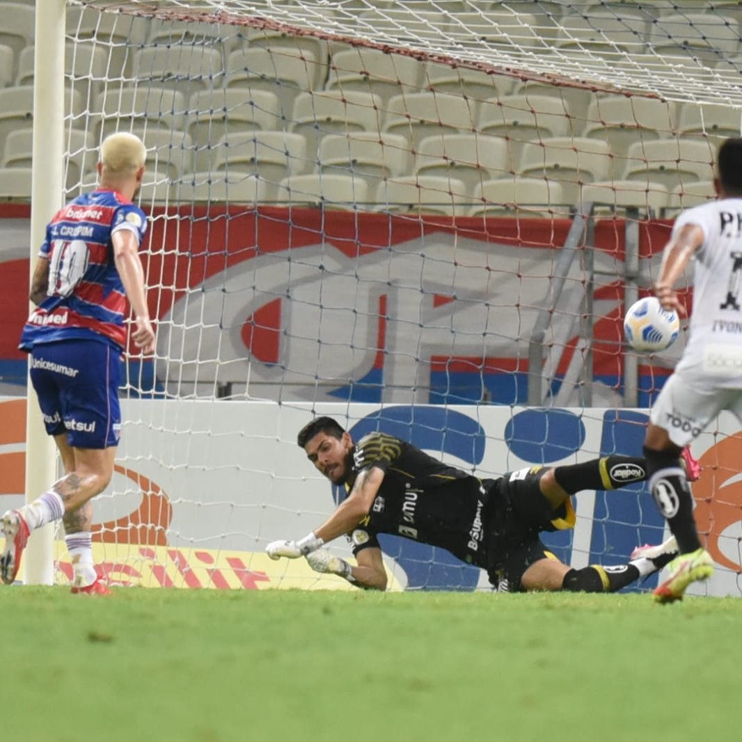 Com muita emoção, Fortaleza e Santos empatam pelo Campeonato Brasileiro