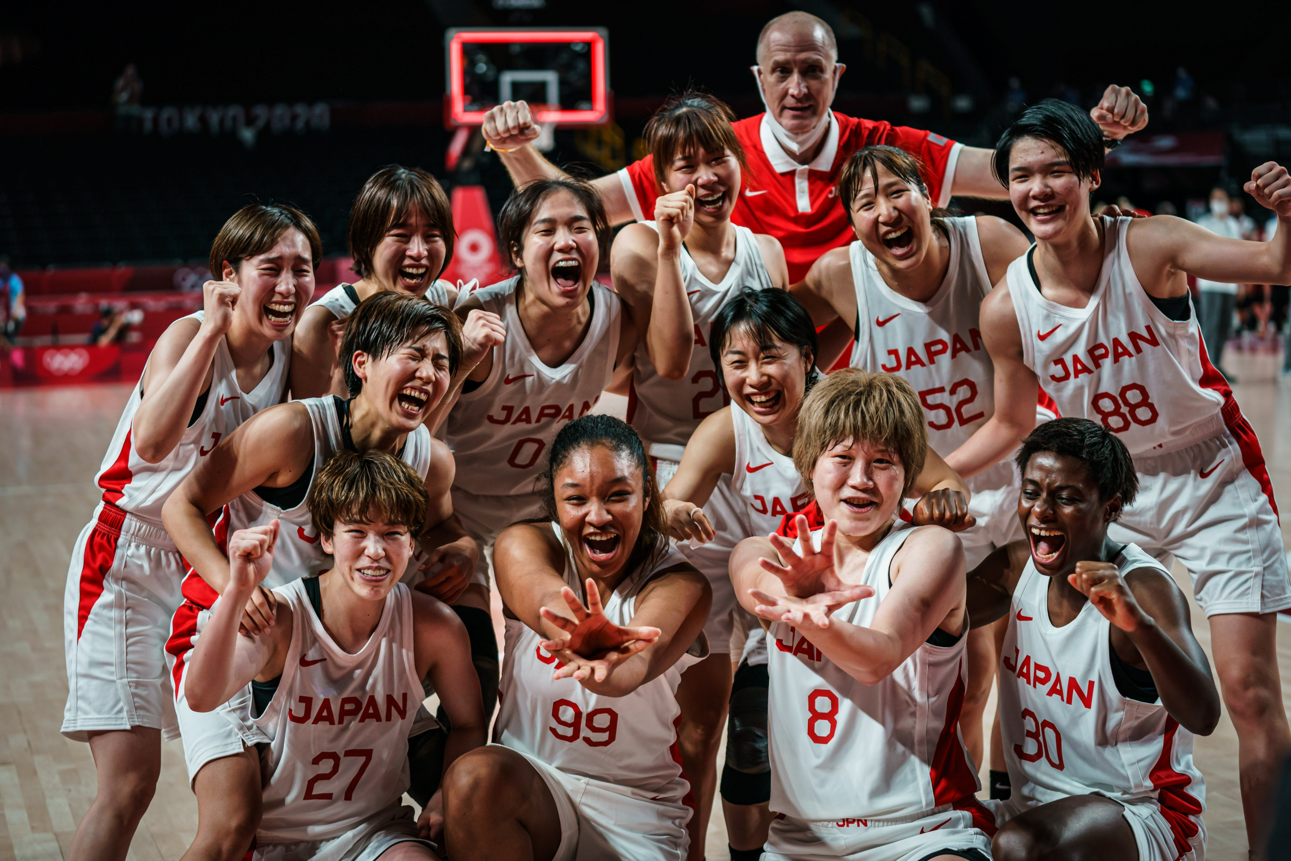 Japão comemora chegada na final olímpica de Tokyo 2020