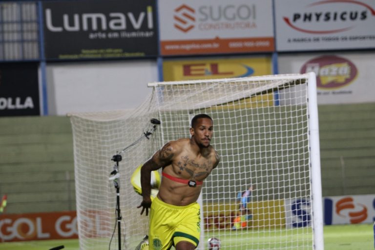 Raphael Macena comemora gol e projeta sequência pelo Mirassol: “Muito feliz”