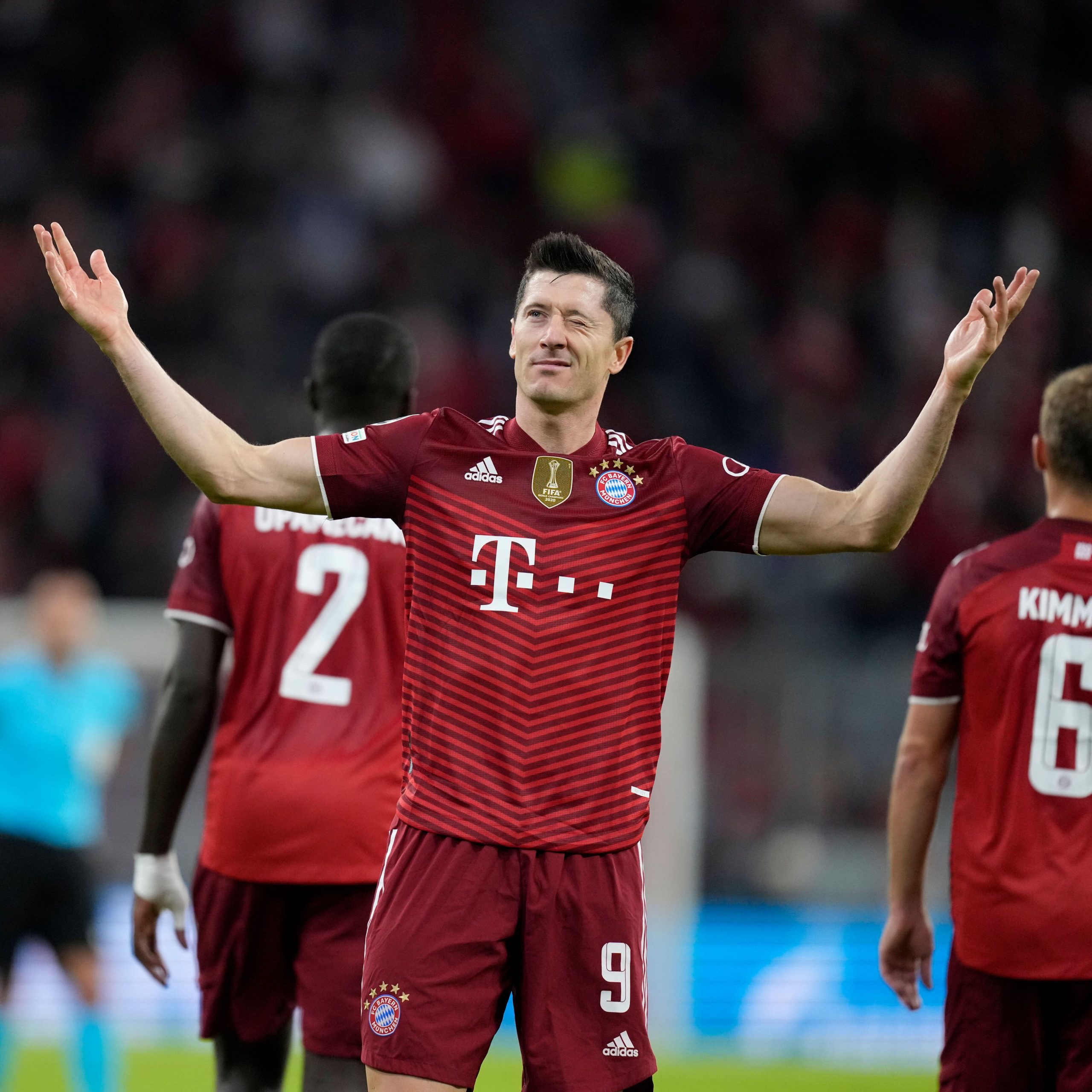 Bayern confirma favoritismo e atropela o Dinamo na Liga dos Campeões