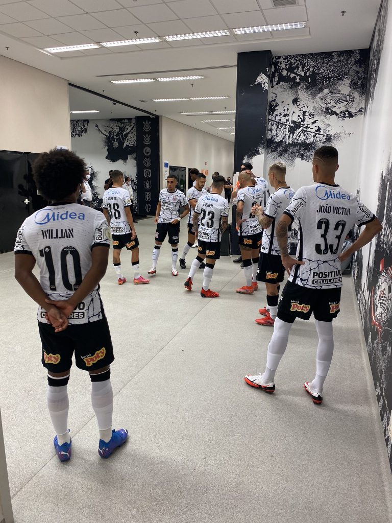 Futebol Apaixonante #70: estreia de Willian no Corinthians | São Paulo e Santos eliminados | Diretoria banca Abel no Palmeiras