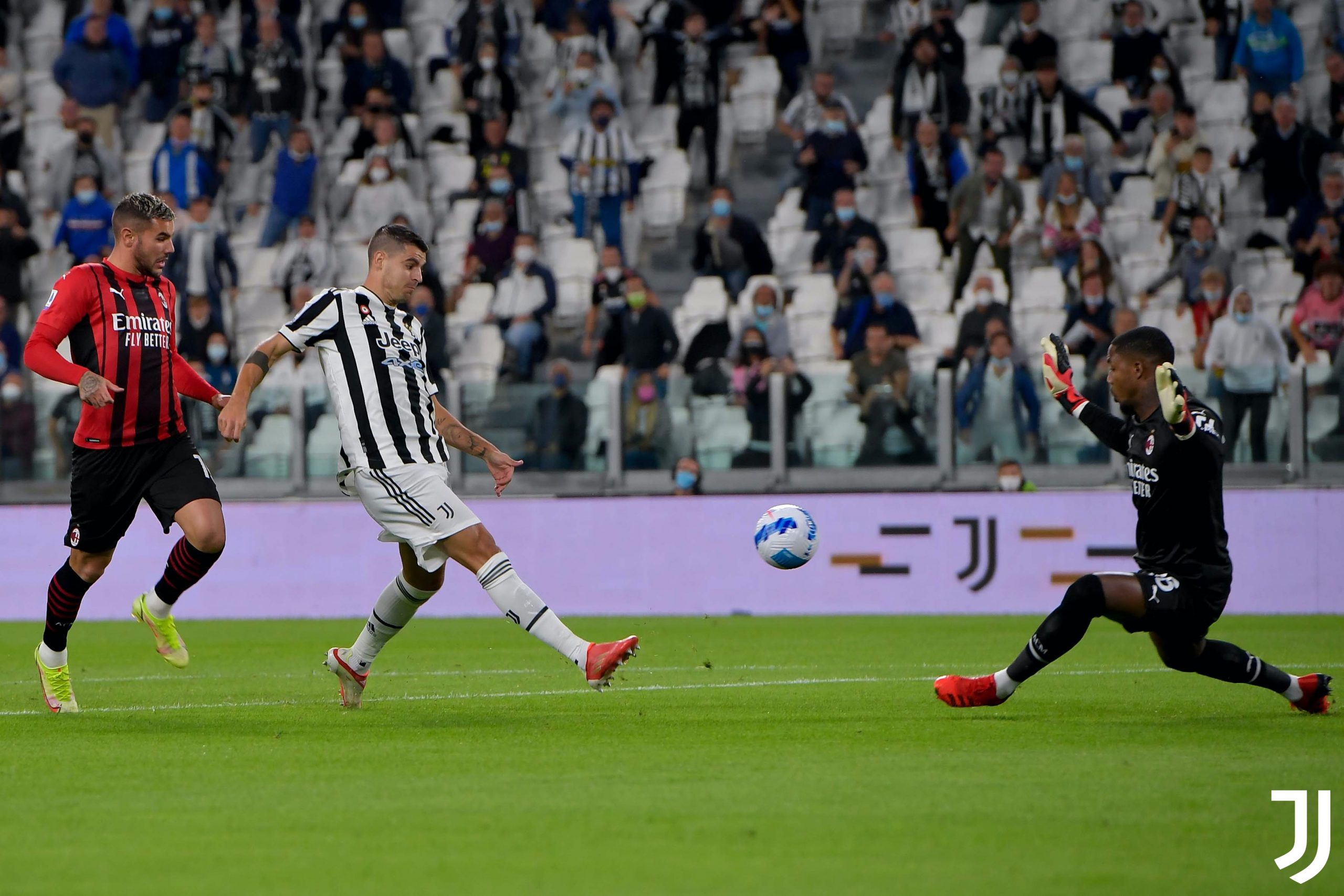 Juventus empata com o Milan e amplia crise no Italiano