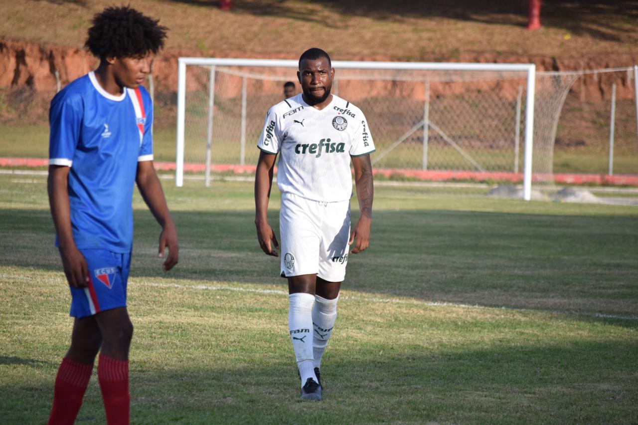 Danrley fala sobre estreia com a camisa do Palmeiras: ‘Sensação muito boa’