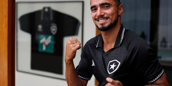 Antes de fechar com Botafogo, Rafael foi sondado pelo Fluminense