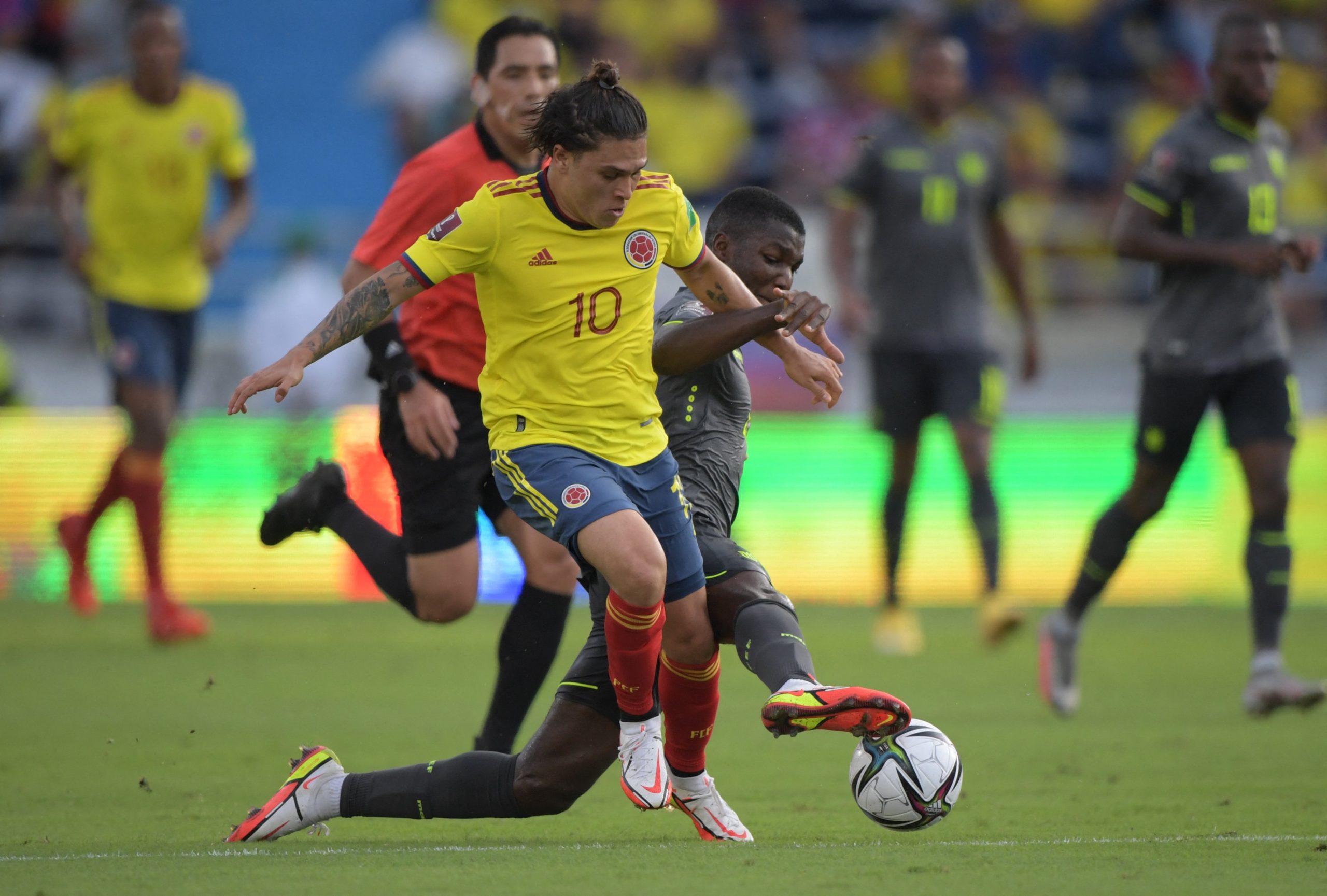 Colômbia e Equador ficam no empate em jogo morno FNV Sports