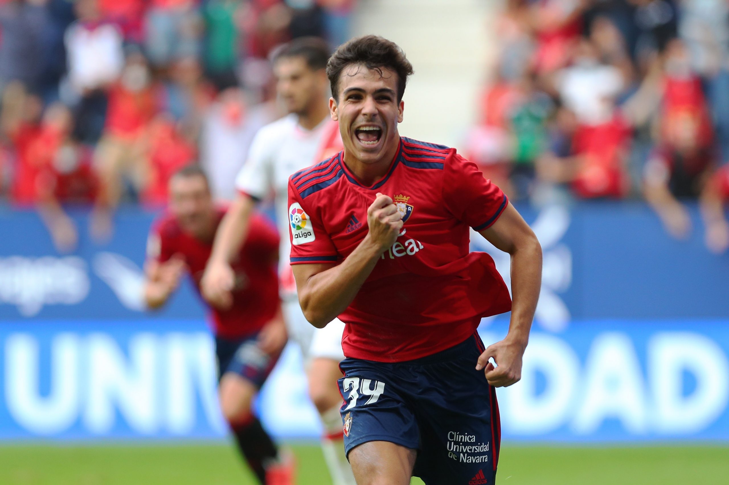 Osasuna vence Rayo Vallecano com gol nos acréscimos