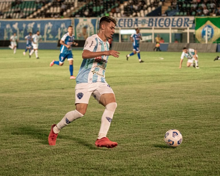 Paysandu goleia Penarol-AM em ritmo de treino e avança na Copa Verde