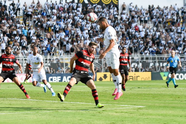 Na briga contra o Z4, Ponte Preta e Vitória empatam sem gols