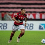 Matheuzinho fala sobre ano positivo e planeja 2022 do Flamengo: "ganhar tudo"