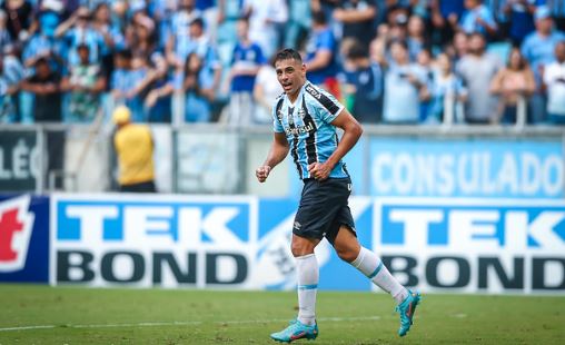 Diego Souza faz três e Grêmio vence Guarani