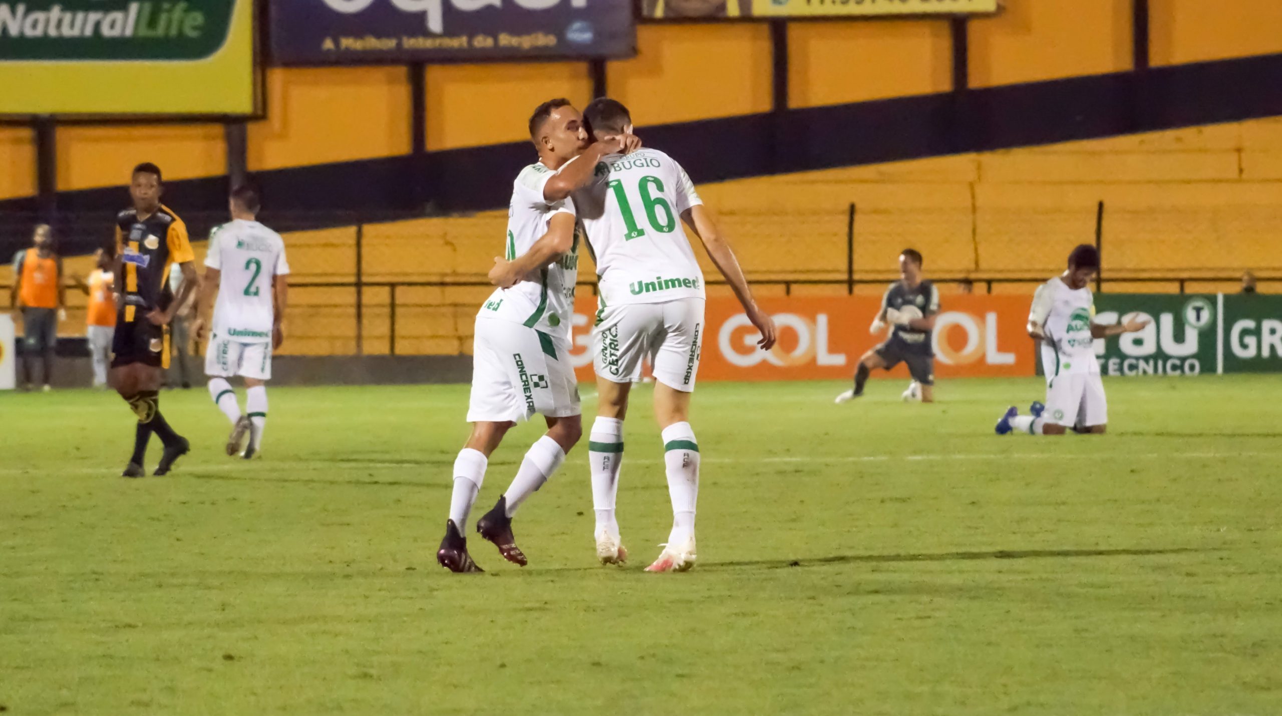 Chapecoense goleia Novorizontino pela Série B