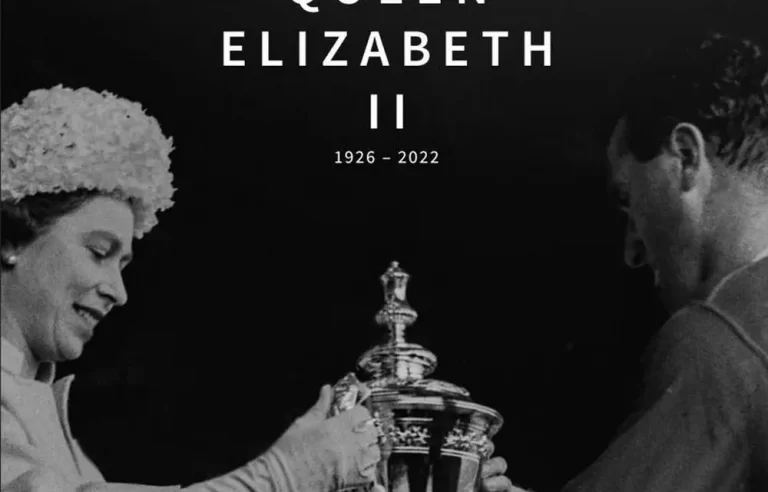 God Save The Queen, torcedores do West Ham cantam durante minuto de silêncio dedicado a Rainha  Elizabeth