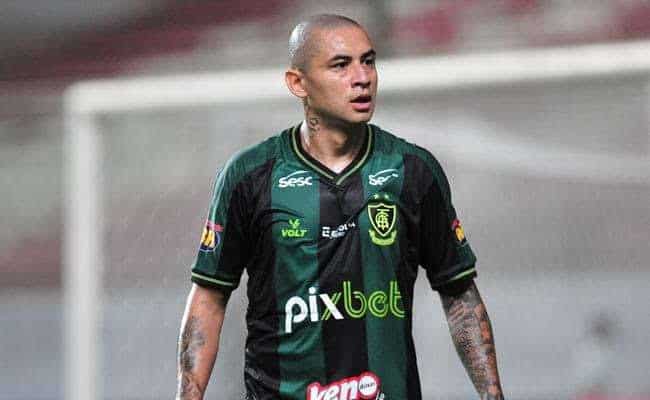 América-MG e Wellington Paulista renovam contrato até o fim de 2023