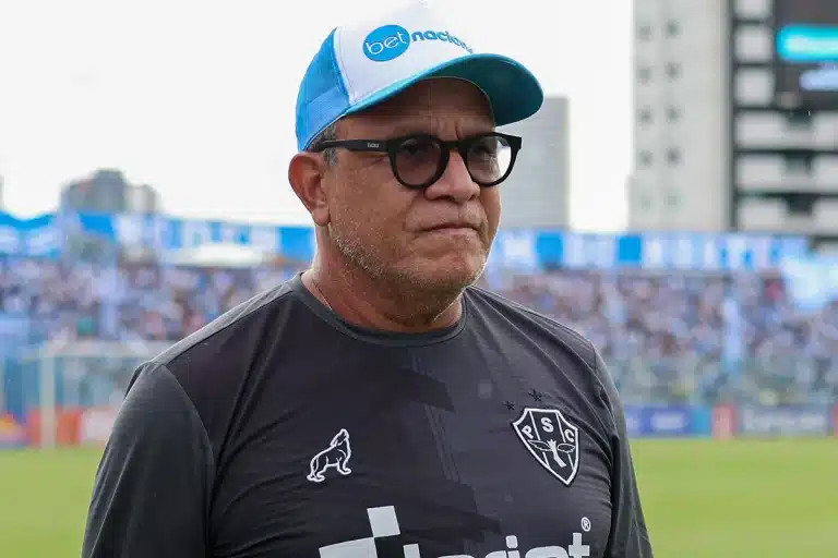 Fortes emoções: Hélio revela choro nos vestiários do Paysandu e pede cautela