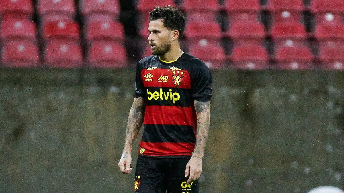 Lucas Lima critica atuação do Sport após classificação