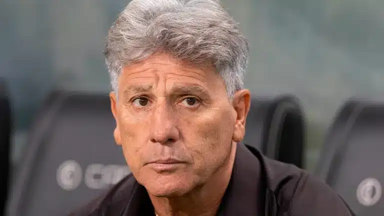 Tchau, Renato Gaúcho! Chapecoense anuncia meia-atacante do Grêmio para 2024