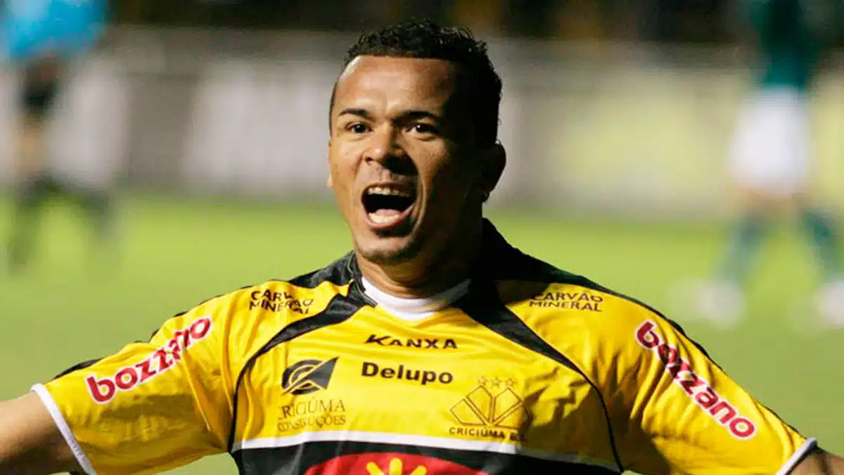 Figura importante do Criciúma em 2007, Zé Carlos foi o artilheiro da segundona naquela temporada. Foto: Reprodução